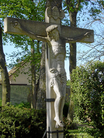 Town park and the Pappenheimer Cross (Image 1)